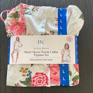 ❤️NEW!!!❤️ Flora Nikrooz Short Sleeve Notch Collar Pajama Set - Pink Floral